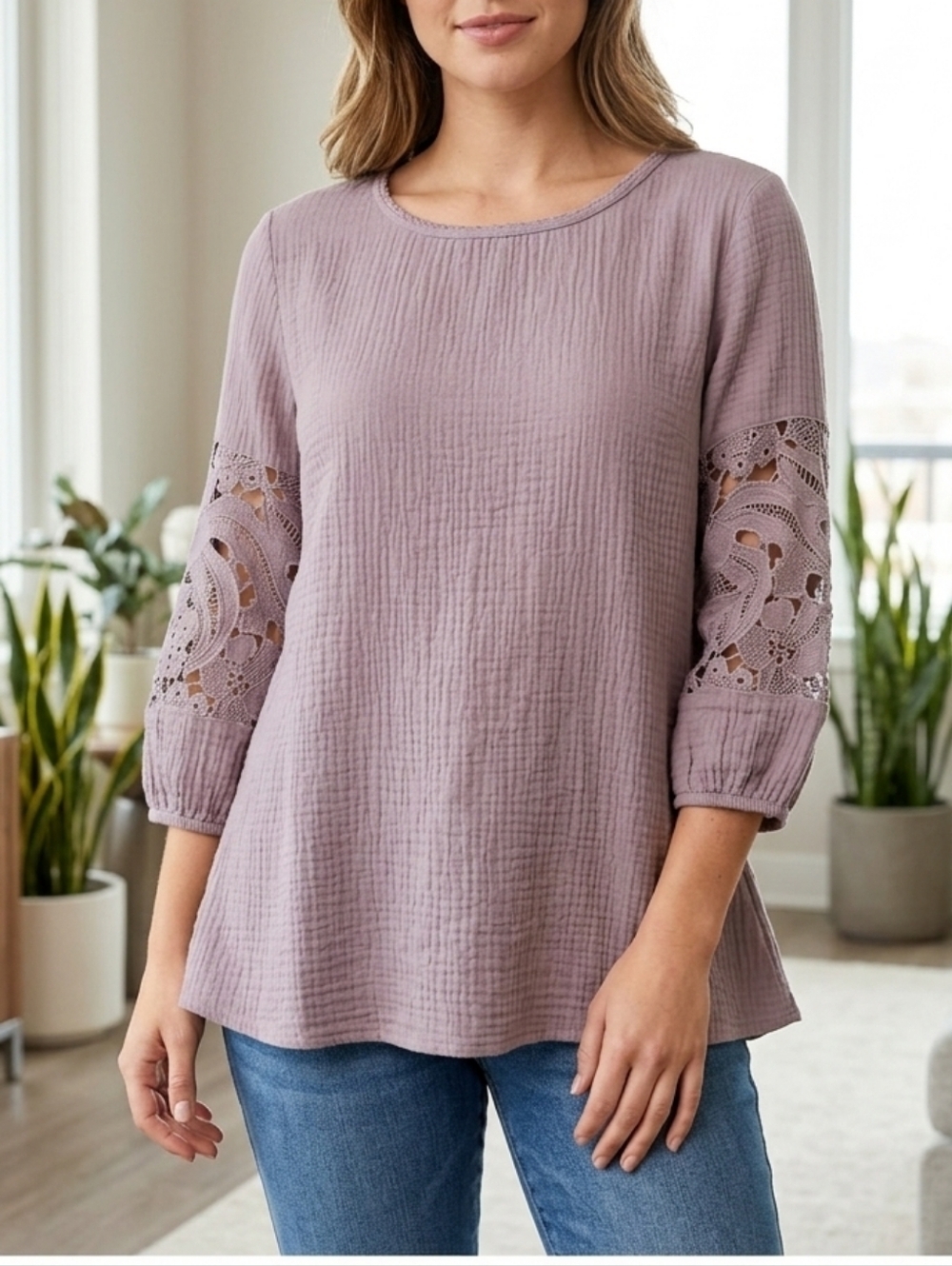 Doe & Rae Lavender Lace-Sleeve Peasant Blouse Size S